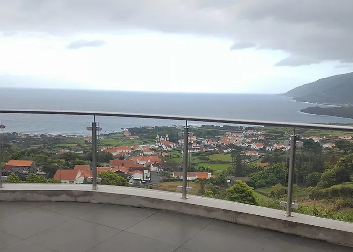 Barrocas Do Mar Prainha (Sao Roque do Pico)